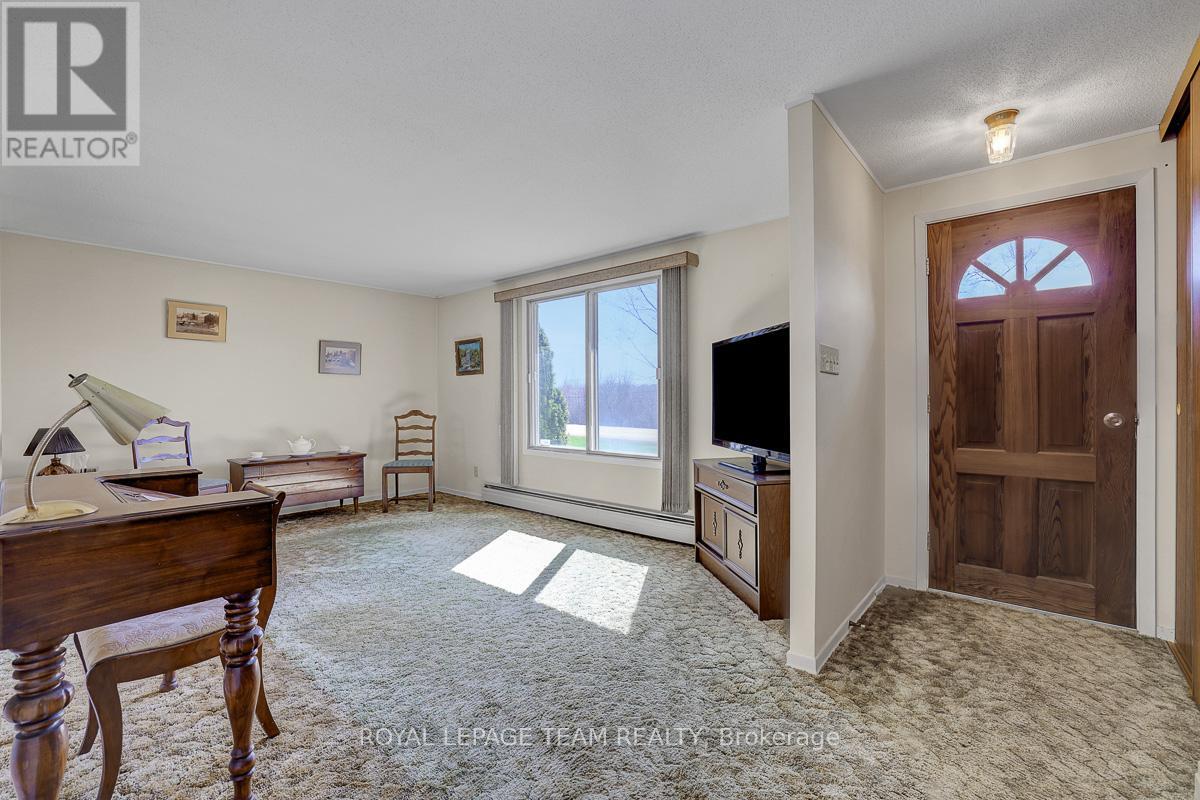 5523 Mitch Owens Road