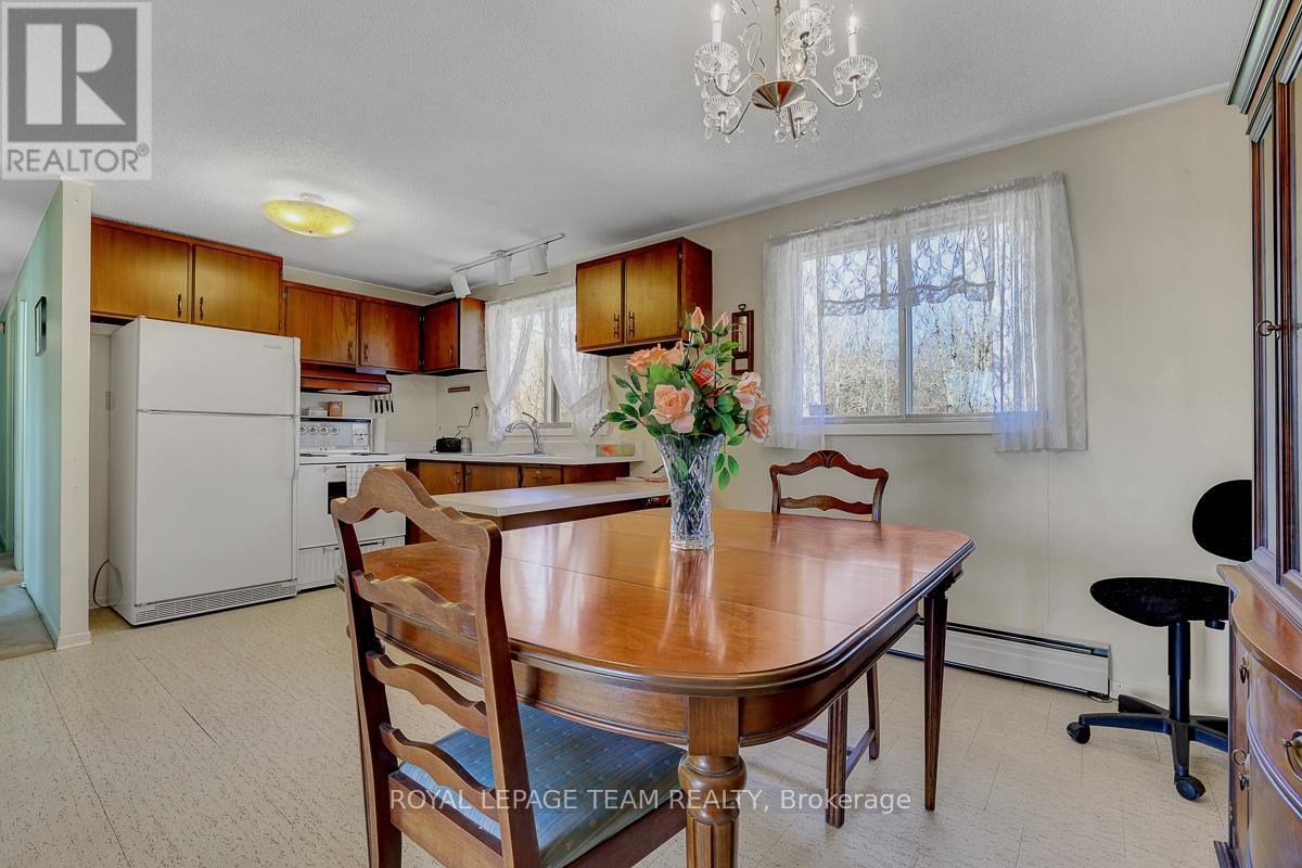 5523 Mitch Owens Road