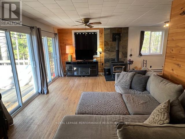 117 Raycroft Peninsula