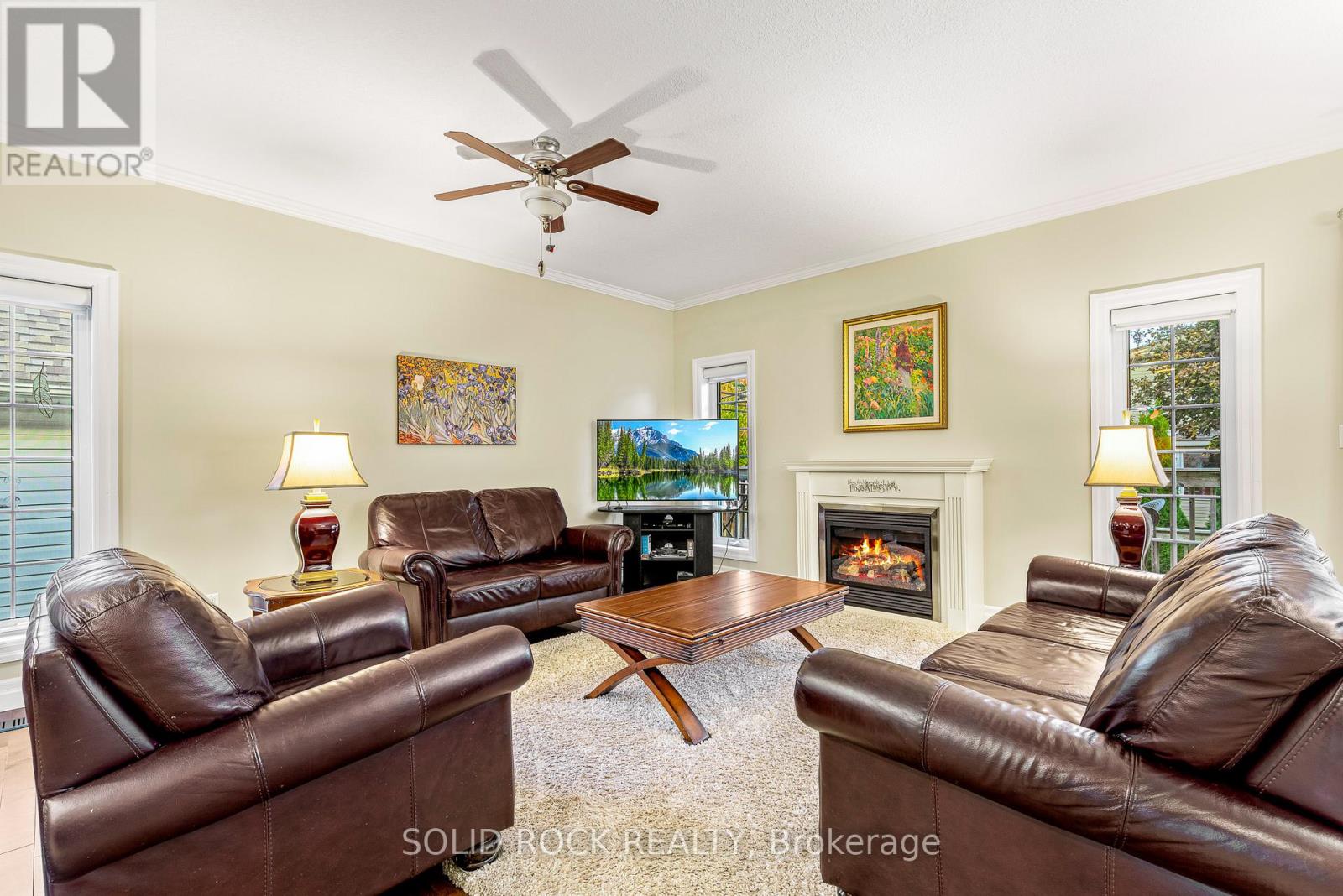 1021 Crestwood Drive