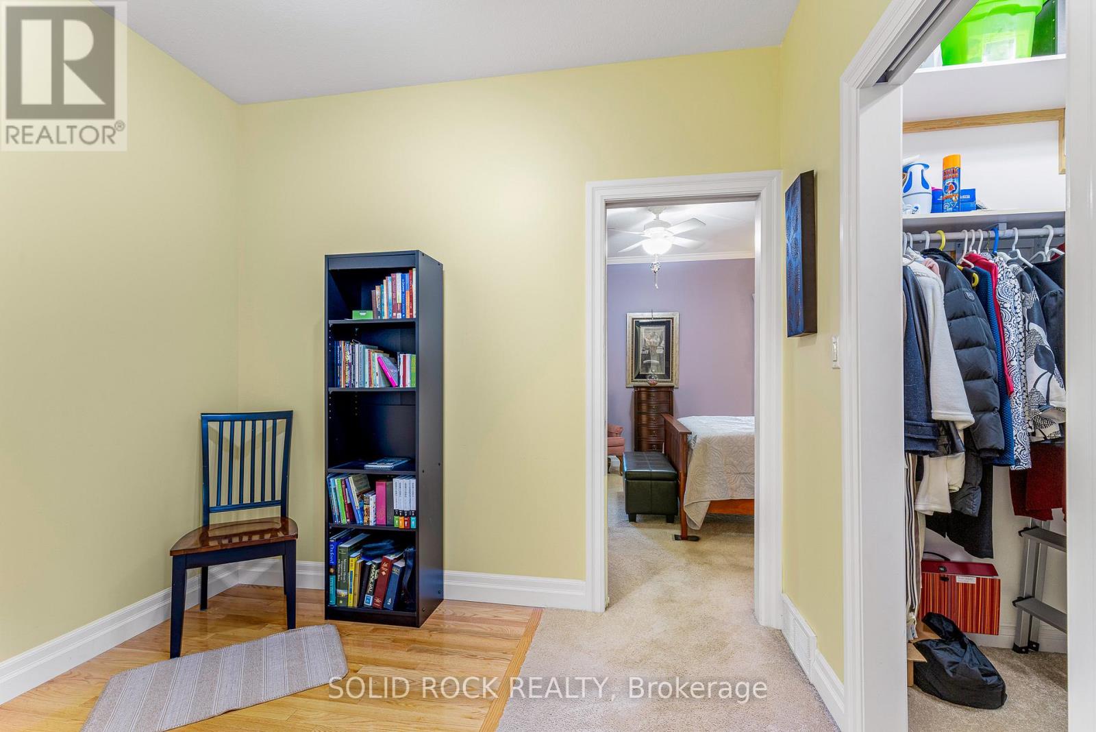 1021 Crestwood Drive