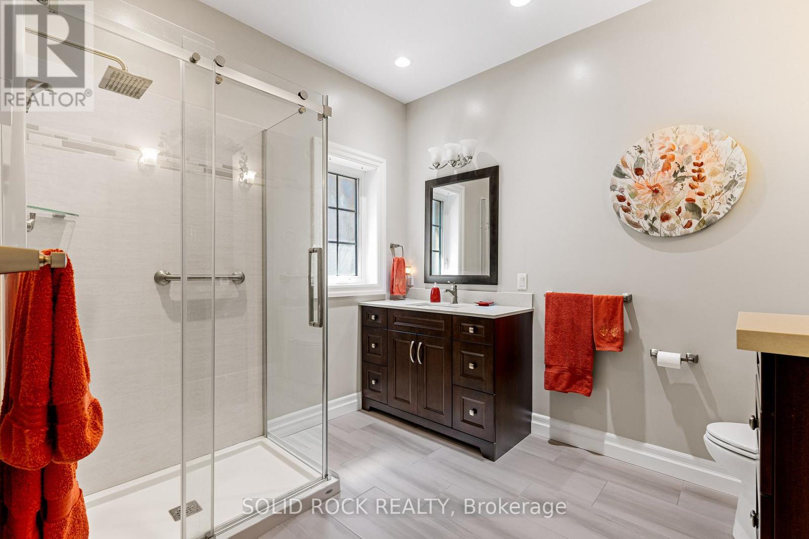 1021 Crestwood Drive