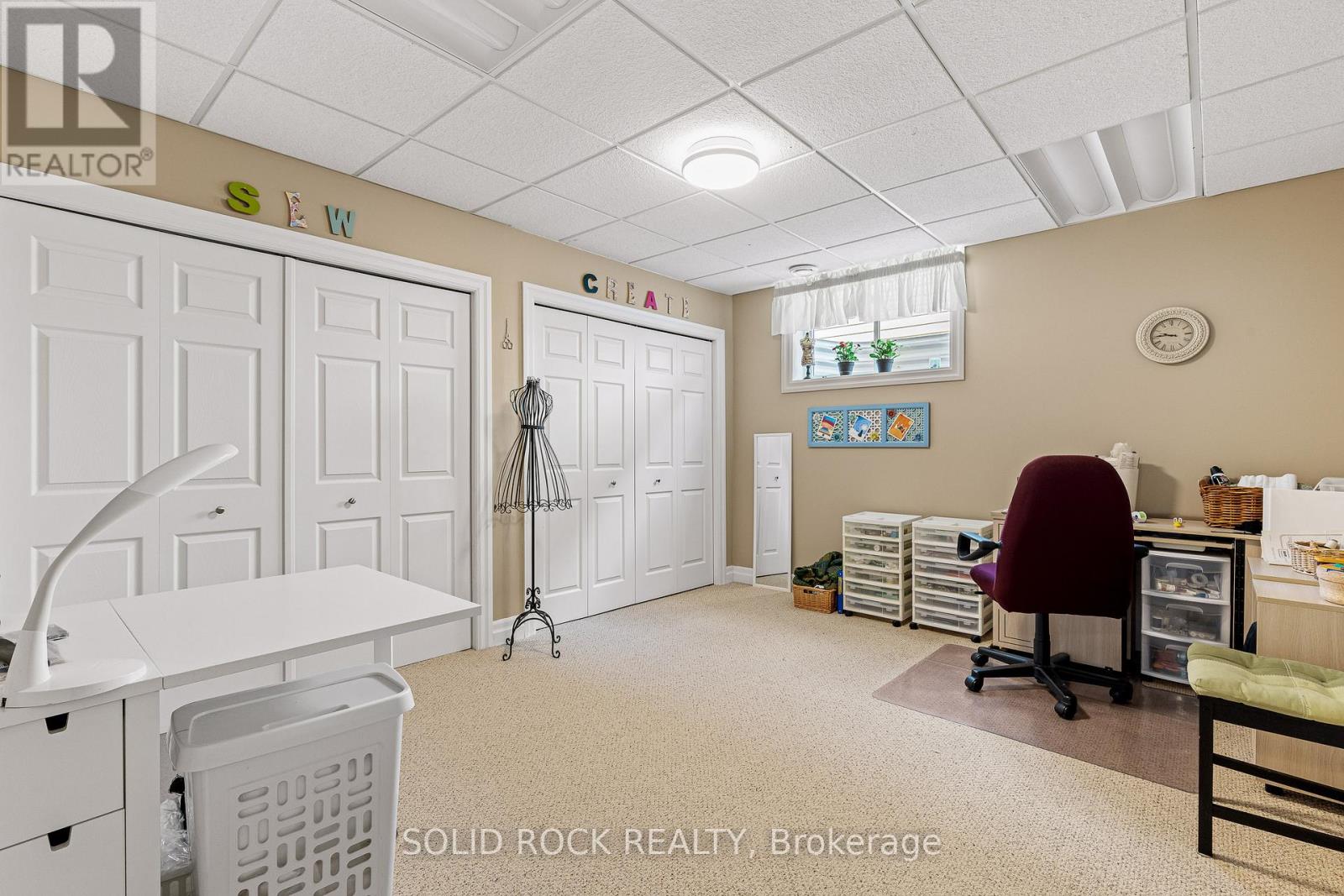 1021 Crestwood Drive