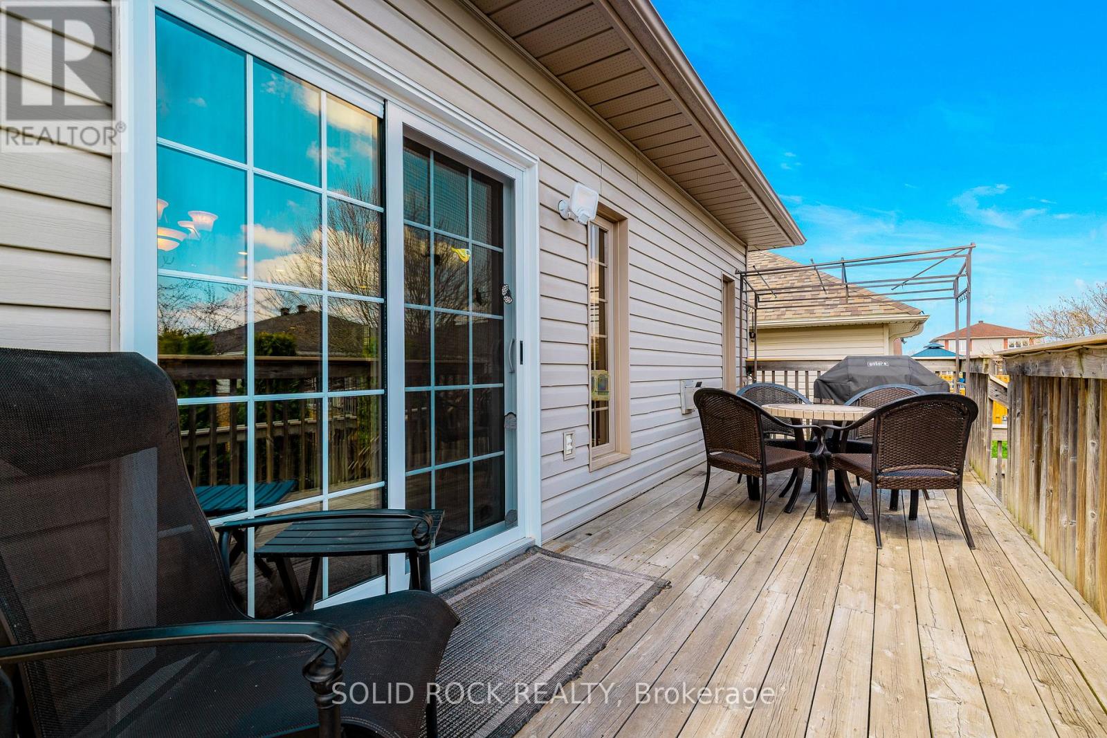 1021 Crestwood Drive