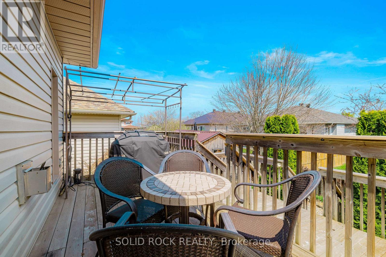 1021 Crestwood Drive