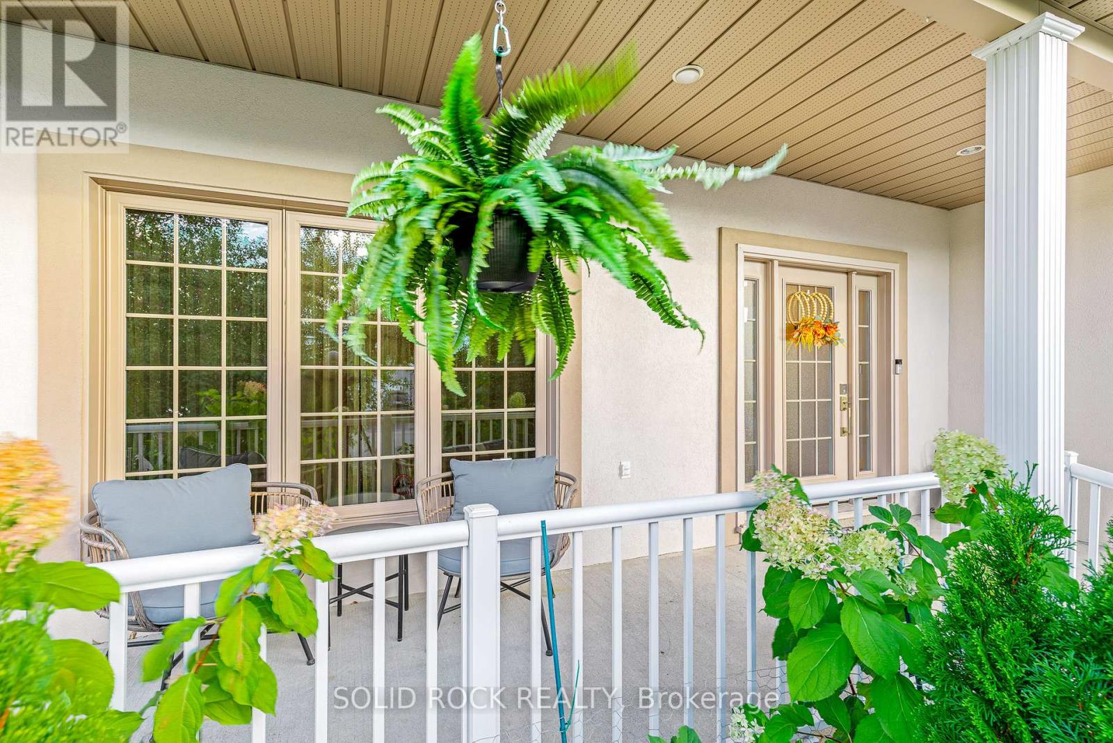 1021 Crestwood Drive