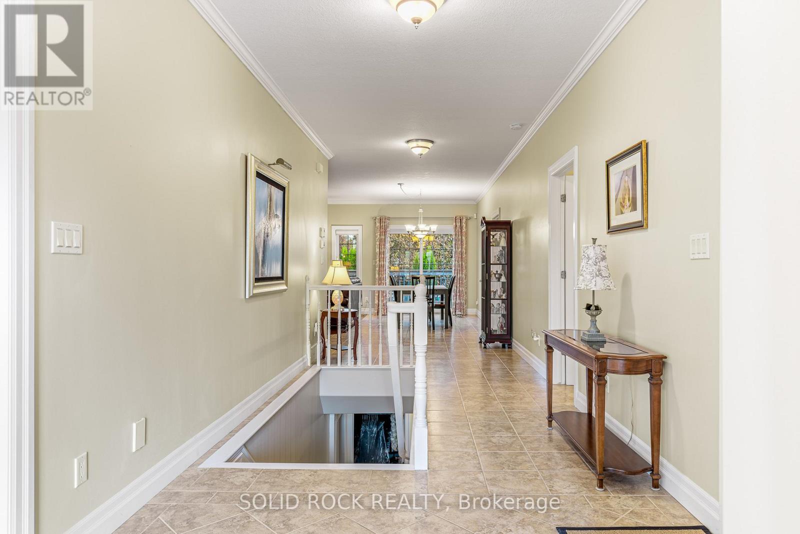 1021 Crestwood Drive