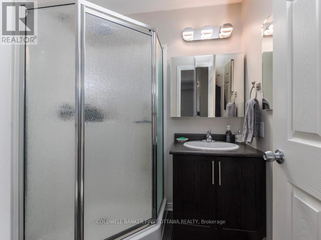 E - 100 Artesa Private