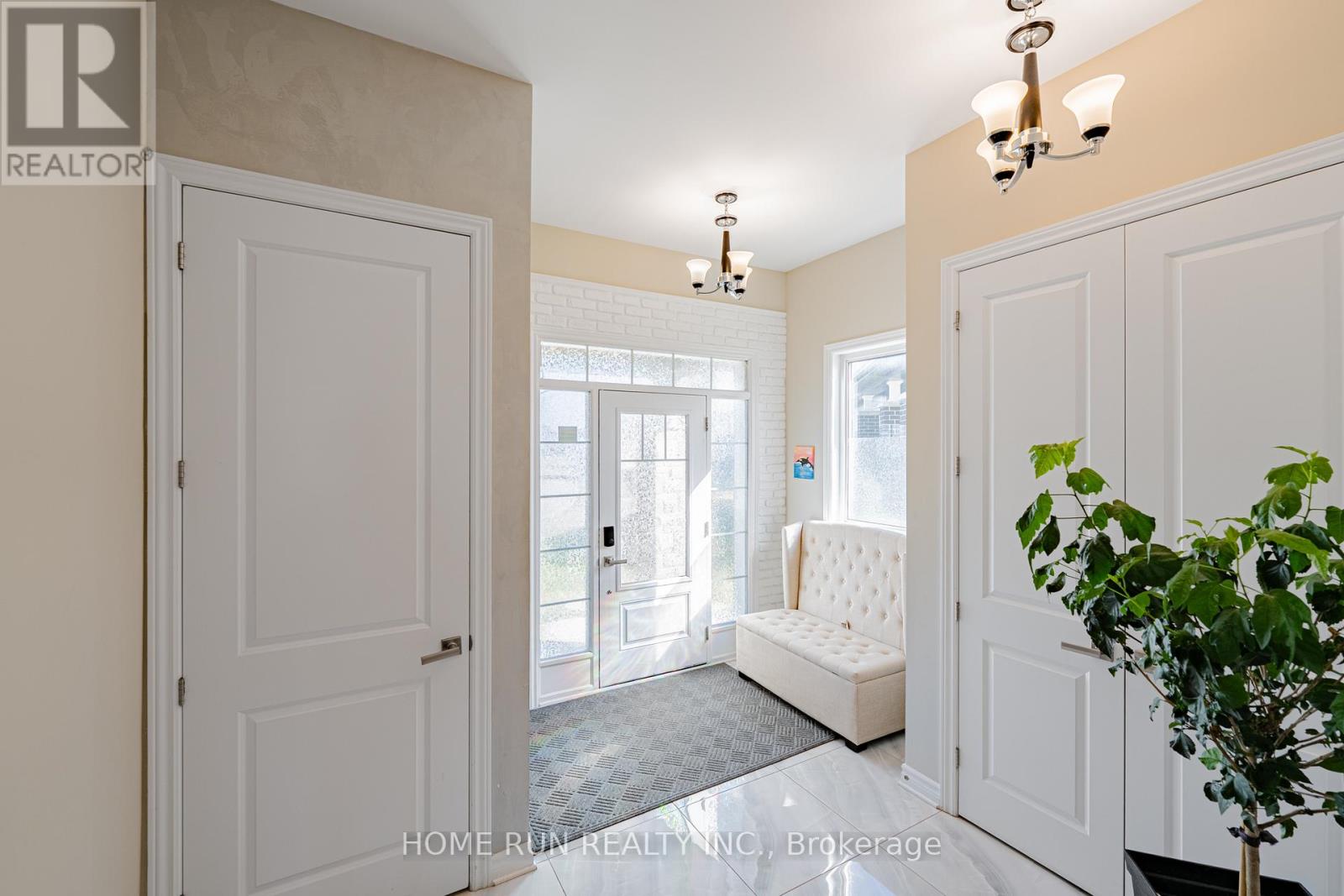 110 Discovery Crescent