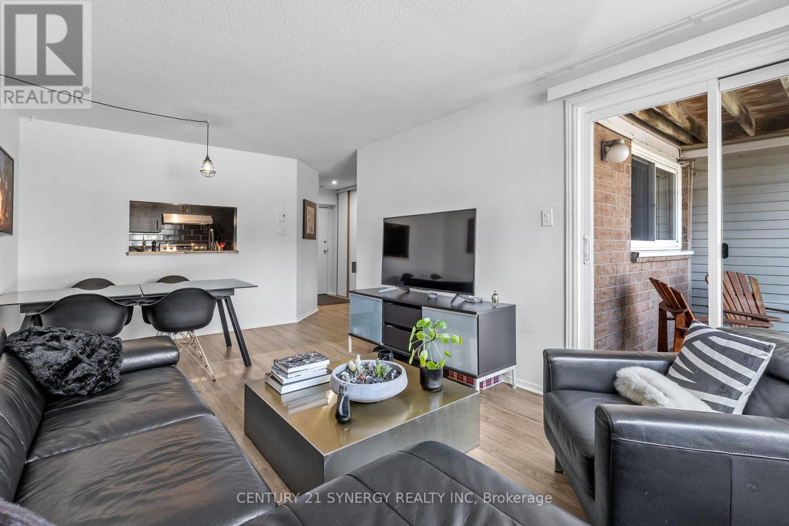 118 - 270 Brittany Road