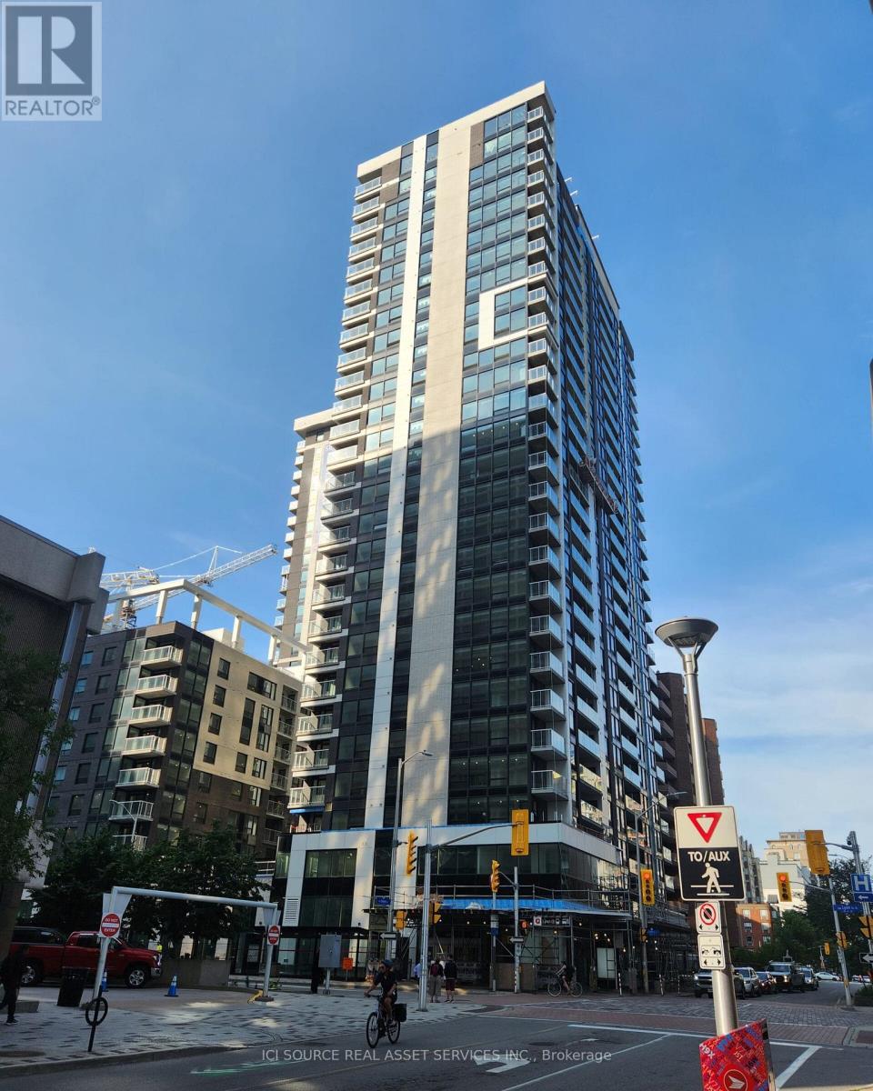 1009 - 340 Queen Street