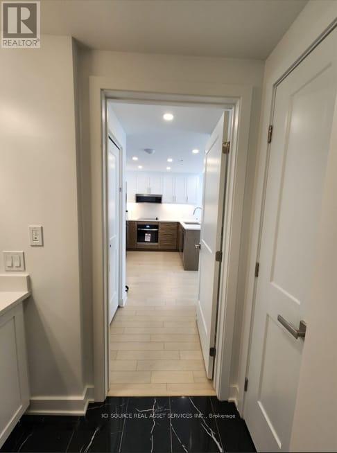 1009 - 340 Queen Street