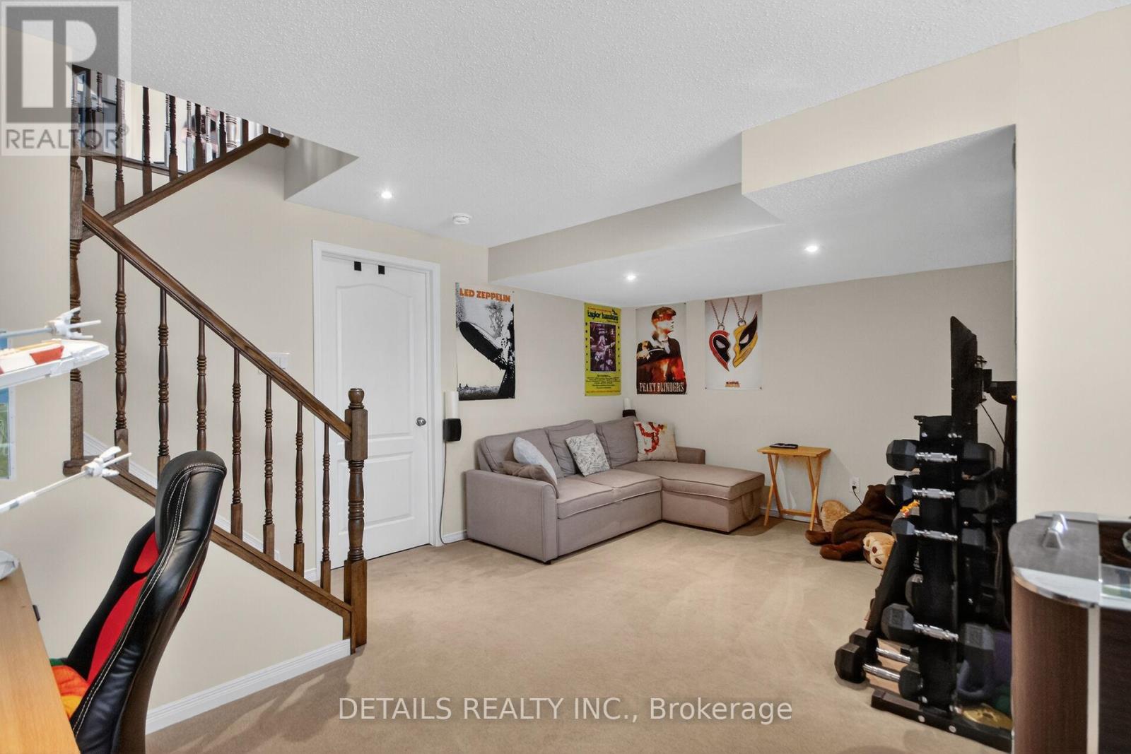 168 Eye Bright Crescent