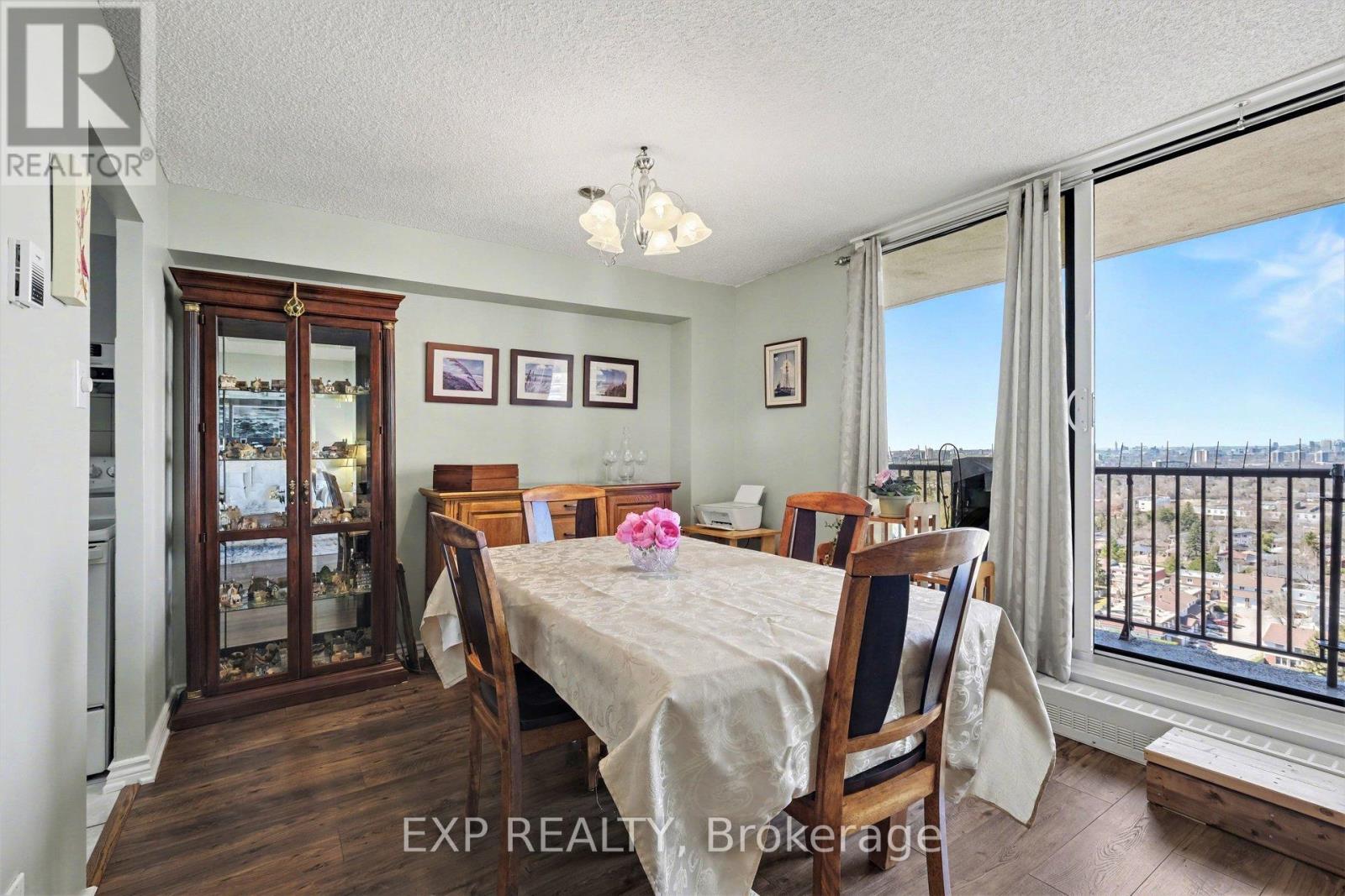 1801 - 665 Bathgate Drive