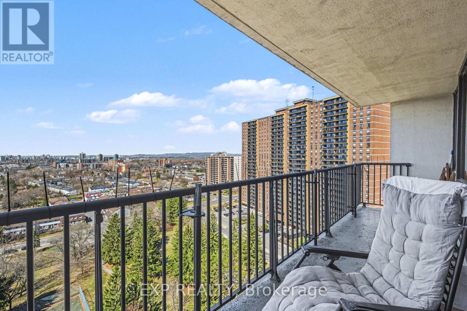 1801 - 665 Bathgate Drive