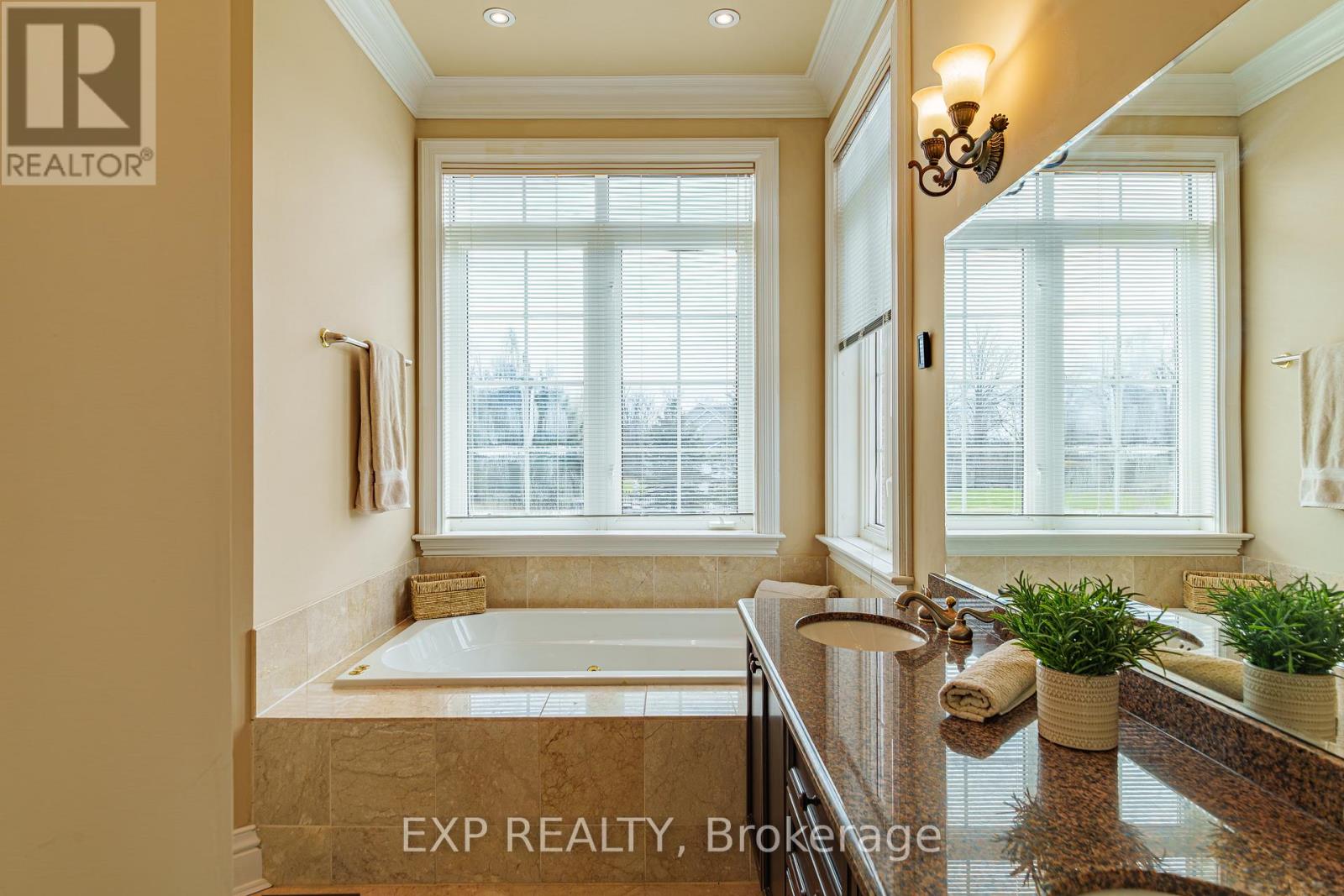 1283 Rideau Cove Court