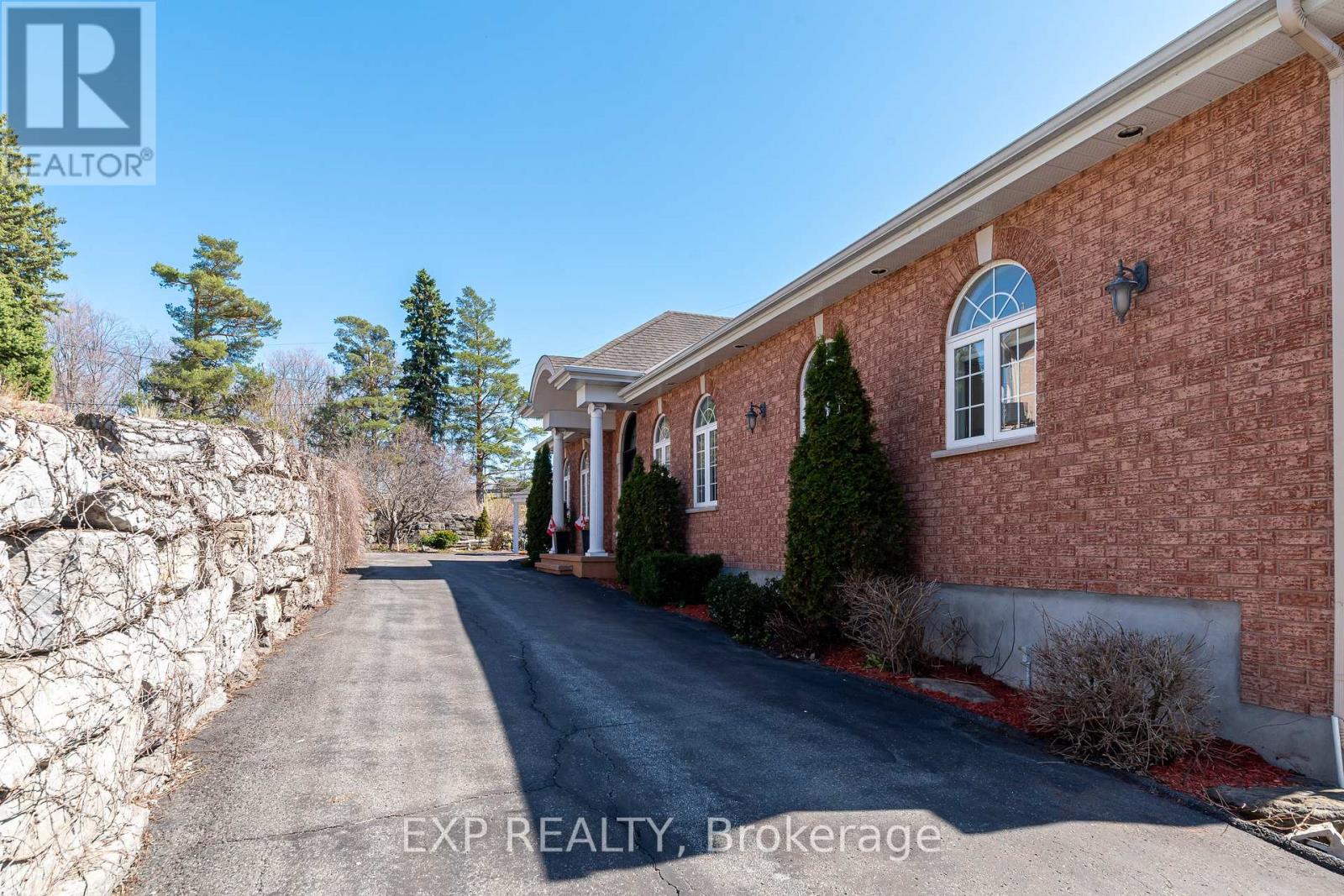 1283 Rideau Cove Court