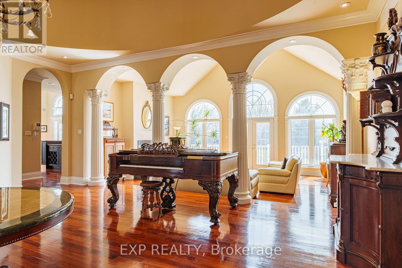 1283 Rideau Cove Court