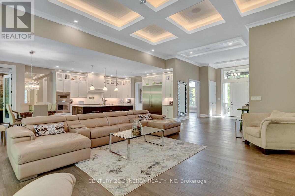 1443 Duchess Crescent