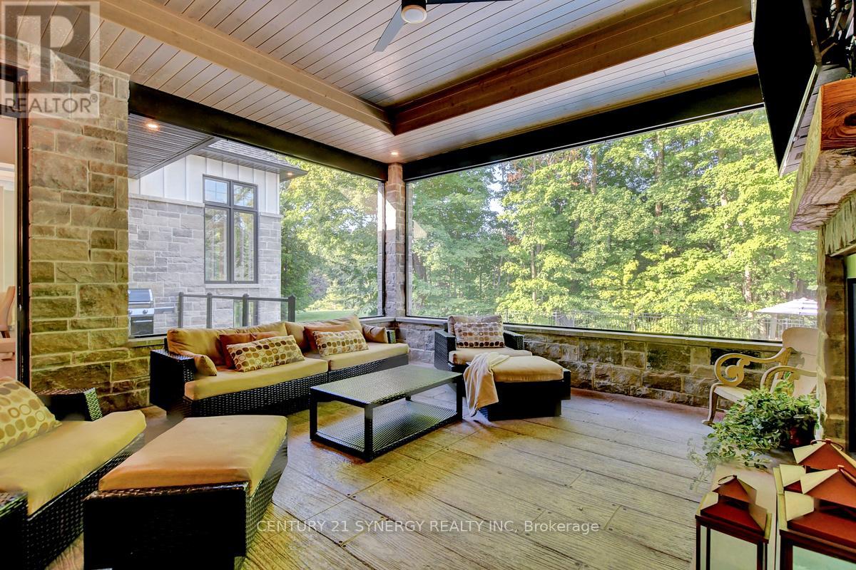 1443 Duchess Crescent