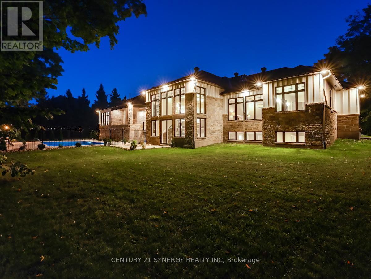 1443 Duchess Crescent