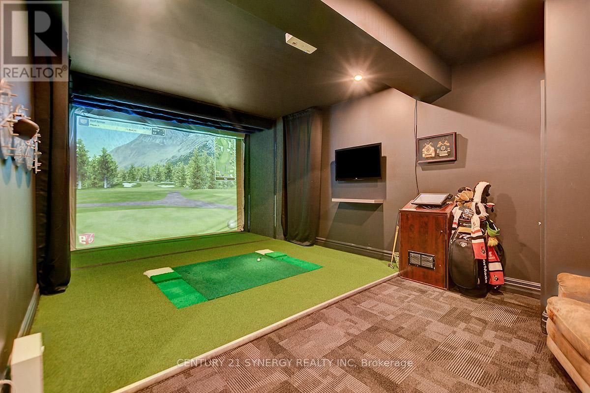 1443 Duchess Crescent