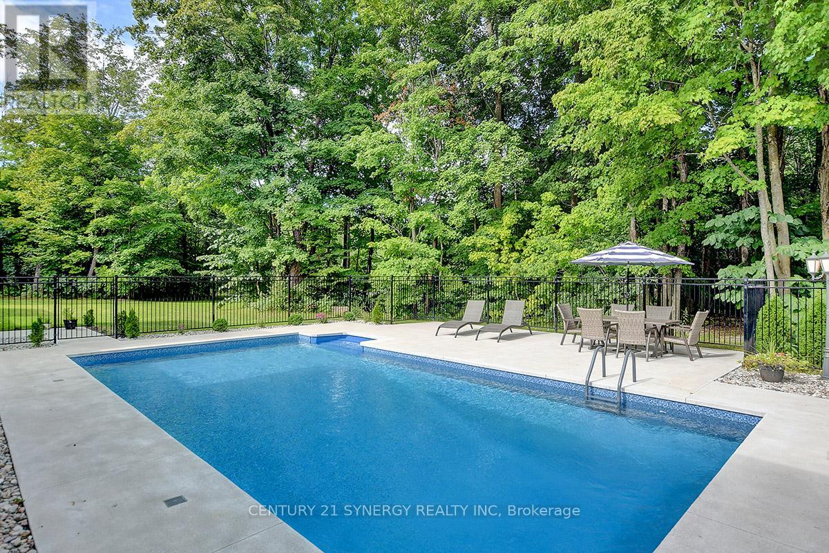 1443 Duchess Crescent