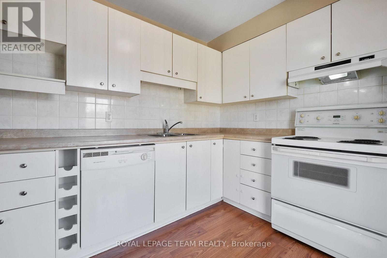 43 - 3205 Uplands Drive Ne