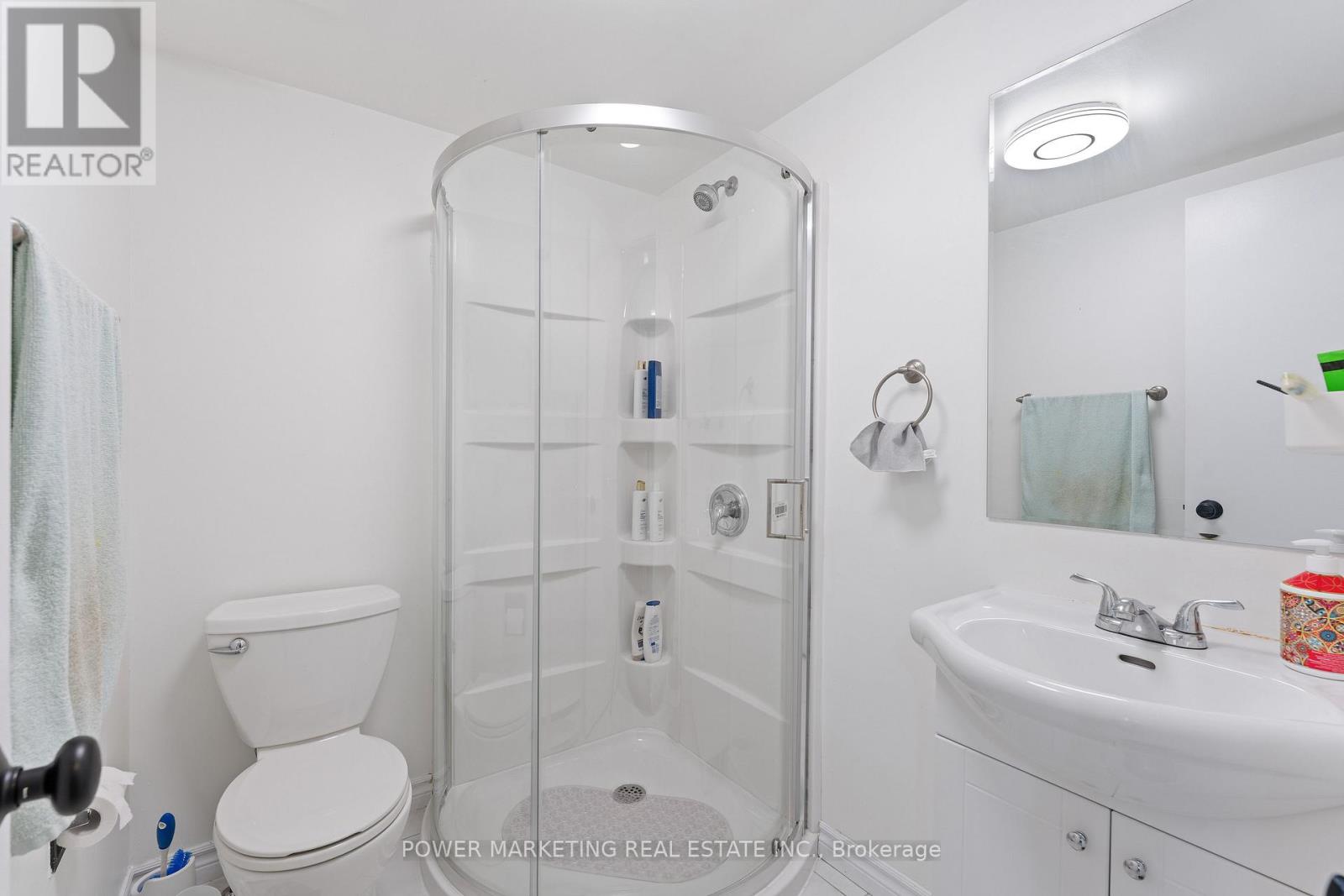 B - 6702 Jeanne D'arc Boulevard N