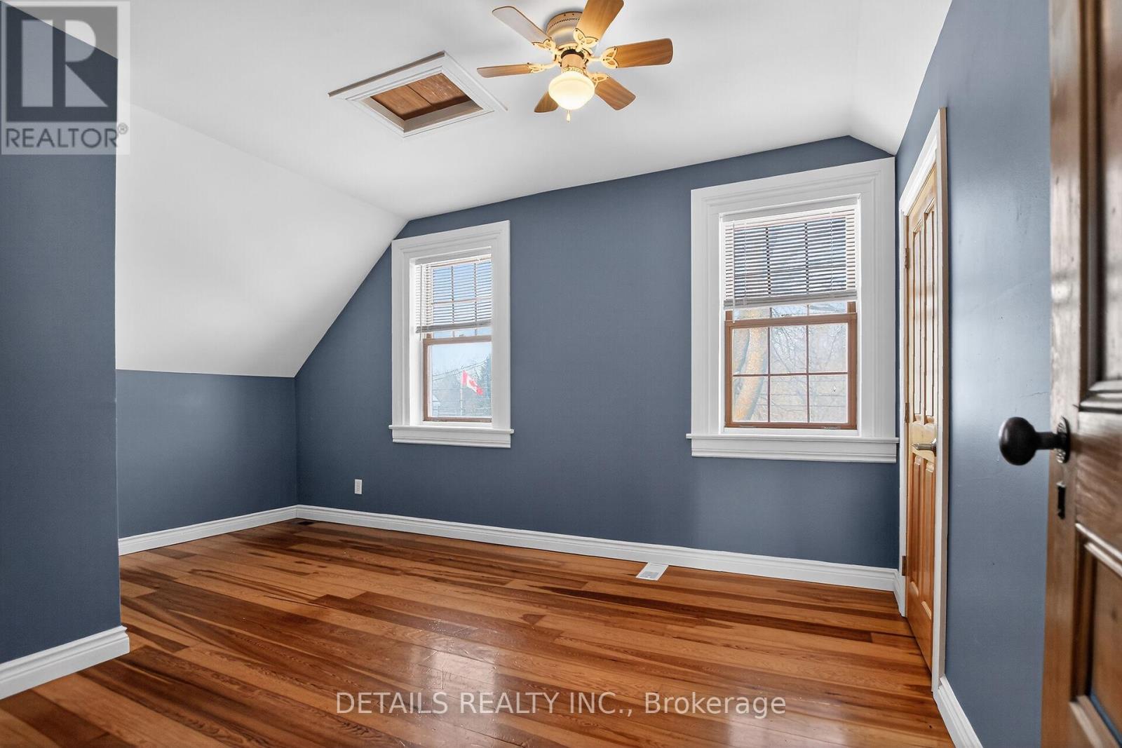 5554 Osgoode Main Street