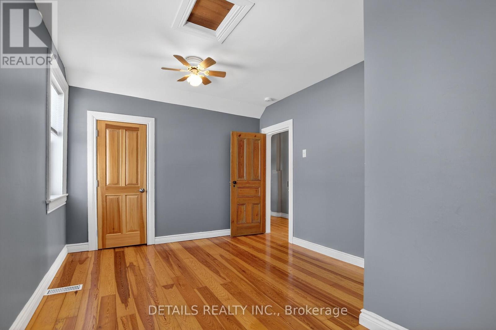 5554 Osgoode Main Street