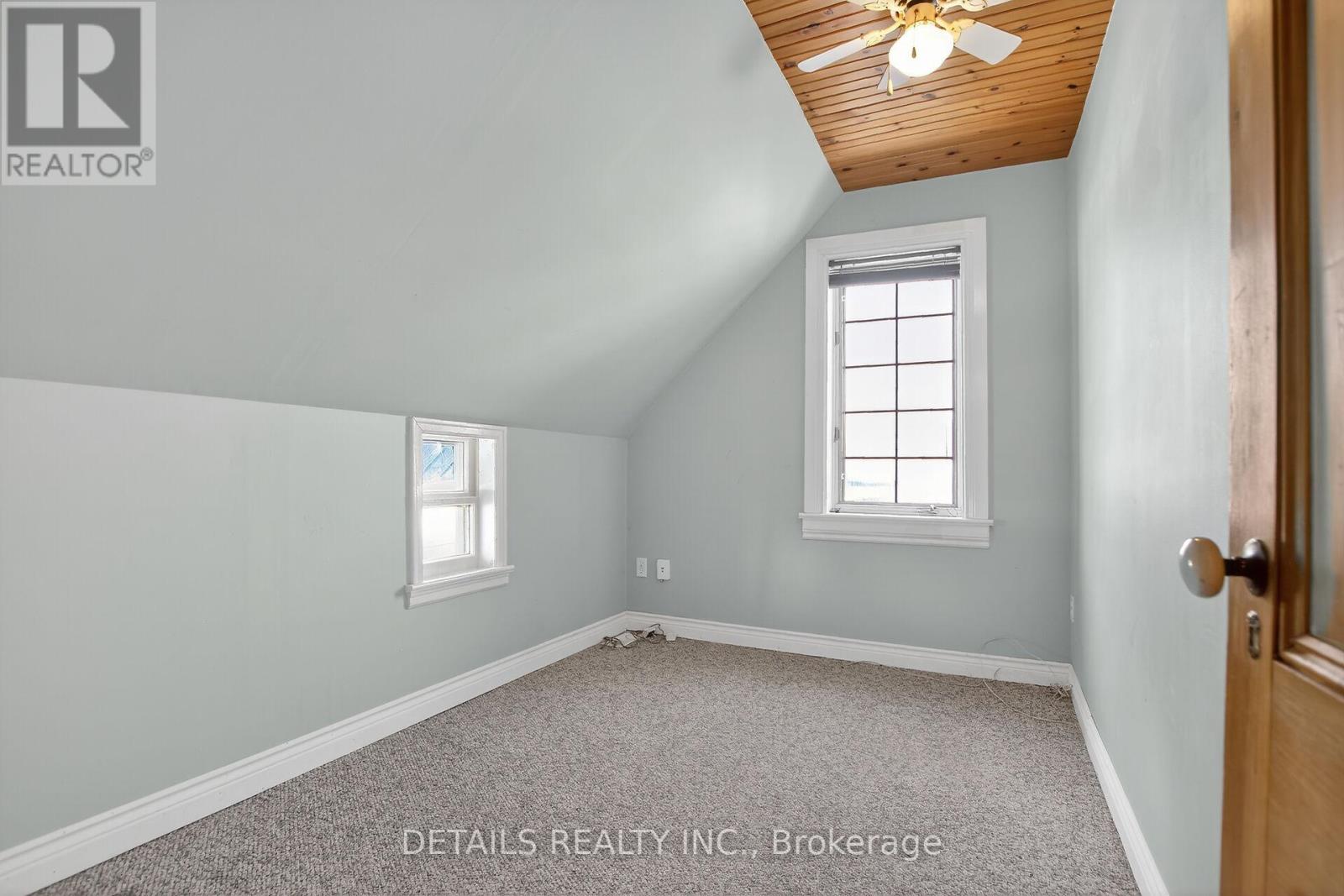 5554 Osgoode Main Street