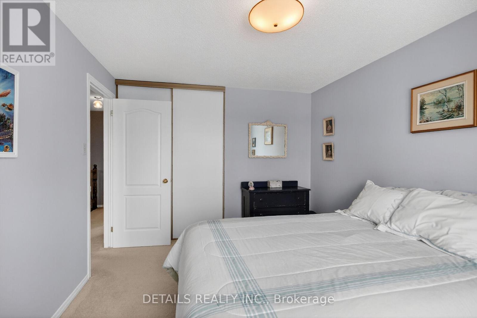 6105 Lariviere Crescent