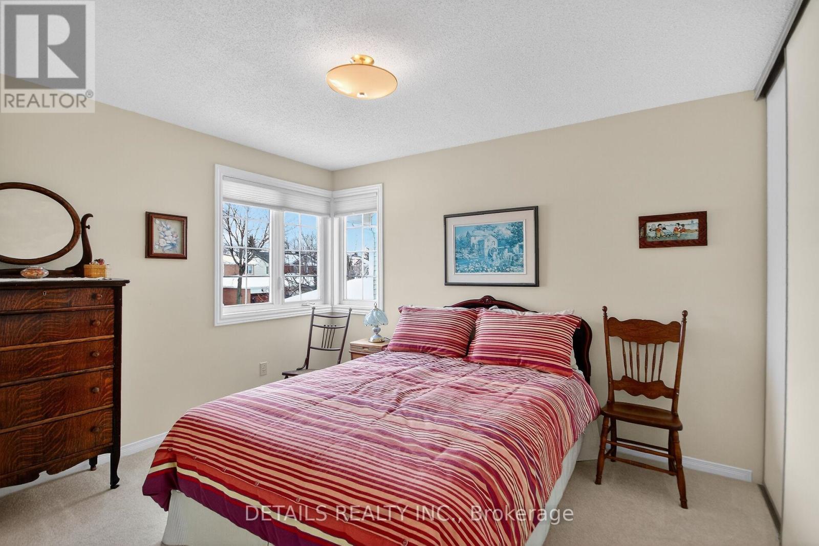 6105 Lariviere Crescent