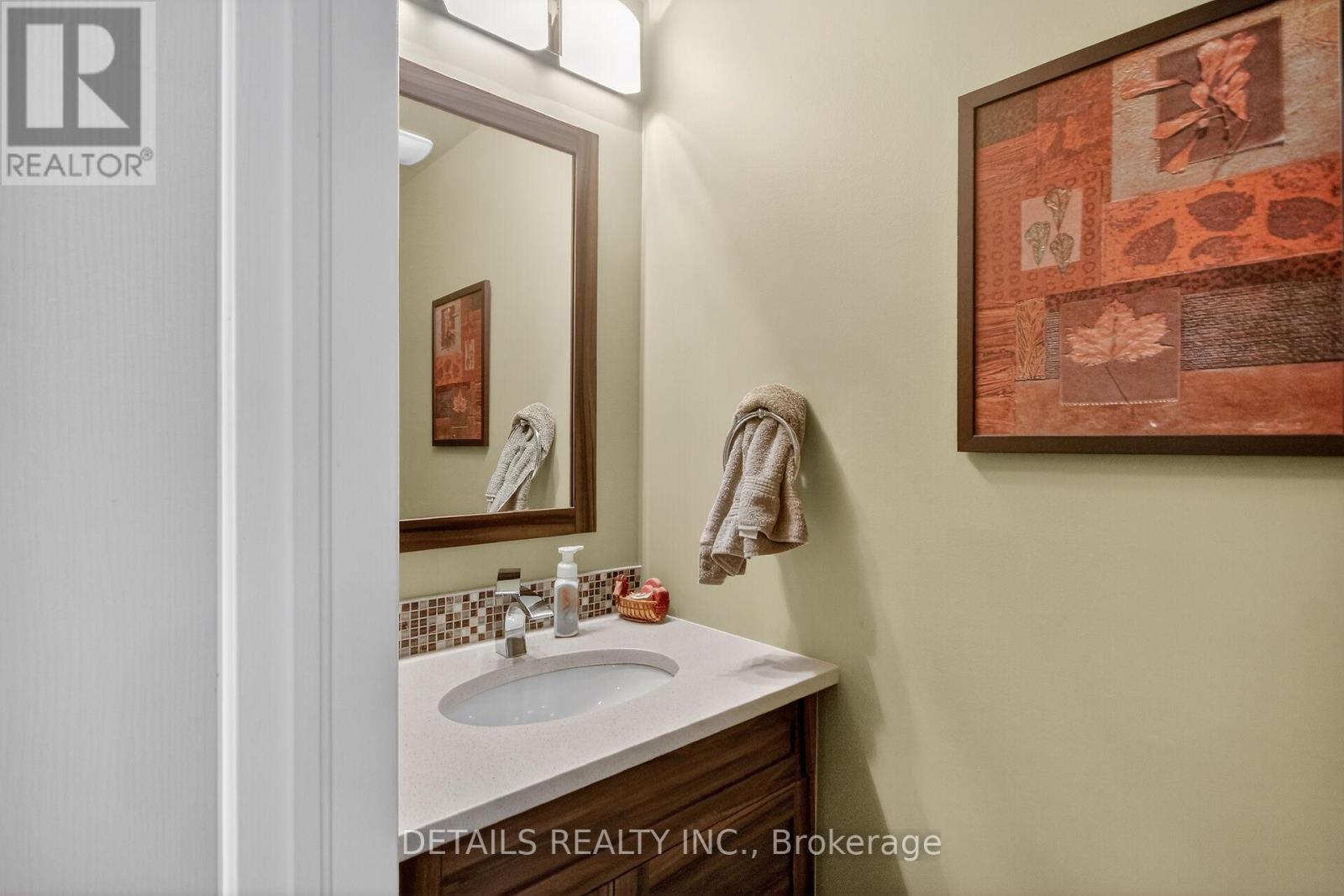 6105 Lariviere Crescent