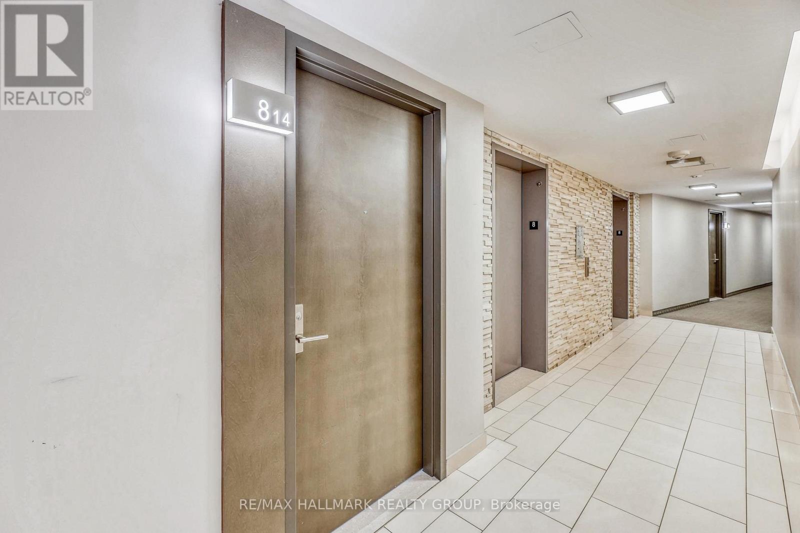 814 - 411 Mackay Street