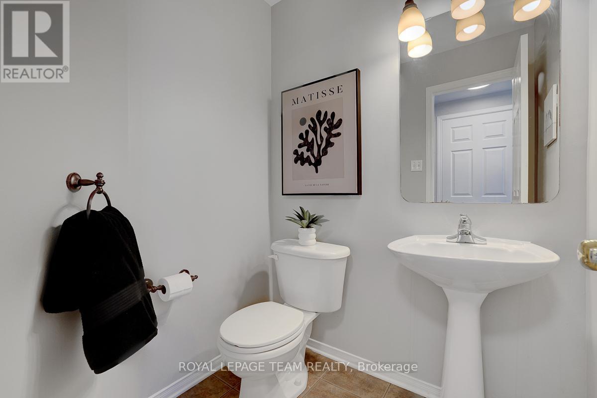 39 Crosspointe Avenue