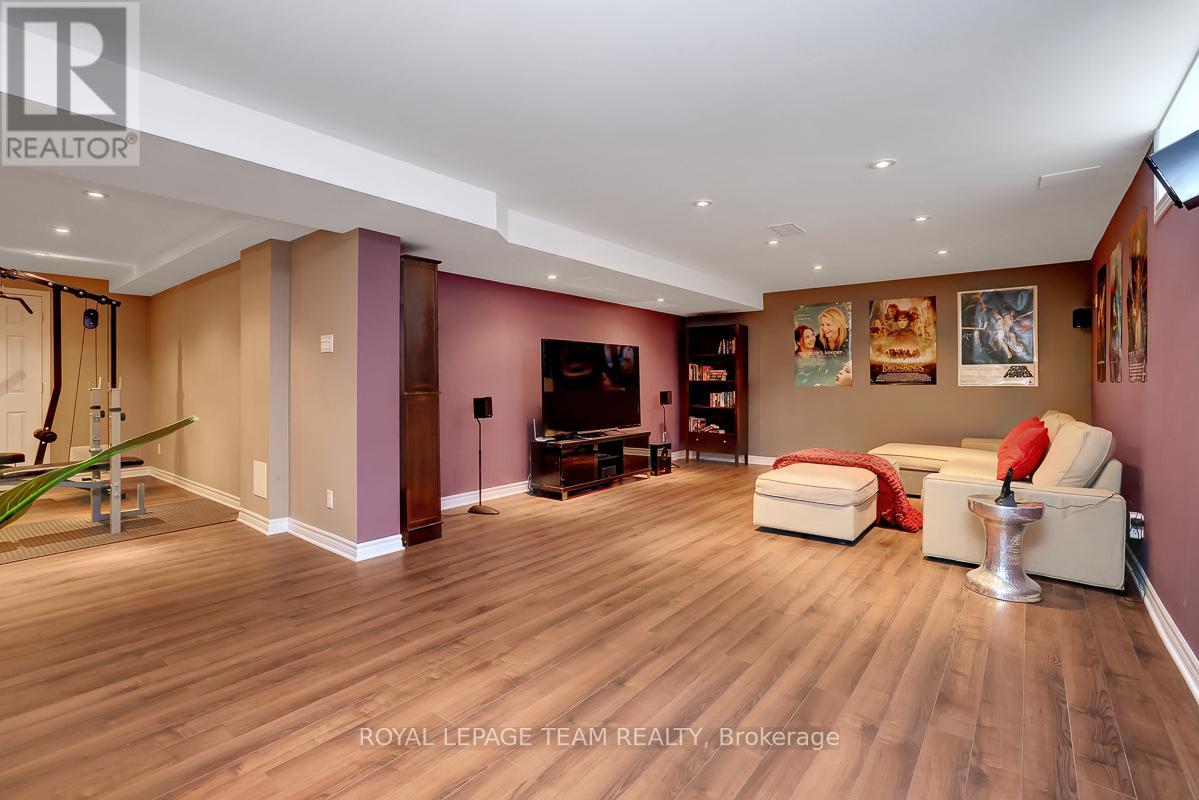 39 Crosspointe Avenue