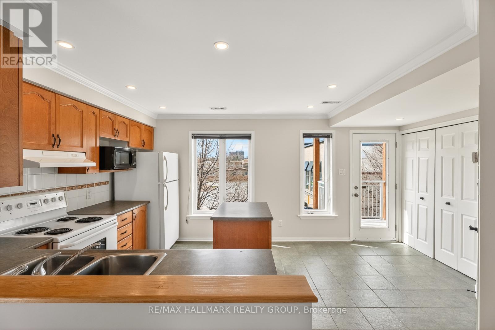 142 Gatestone Private