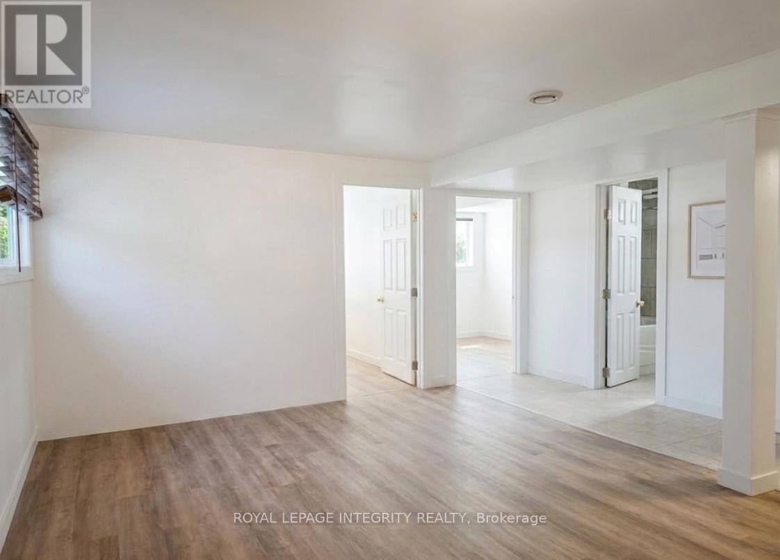 176 Oakridge Boulevard