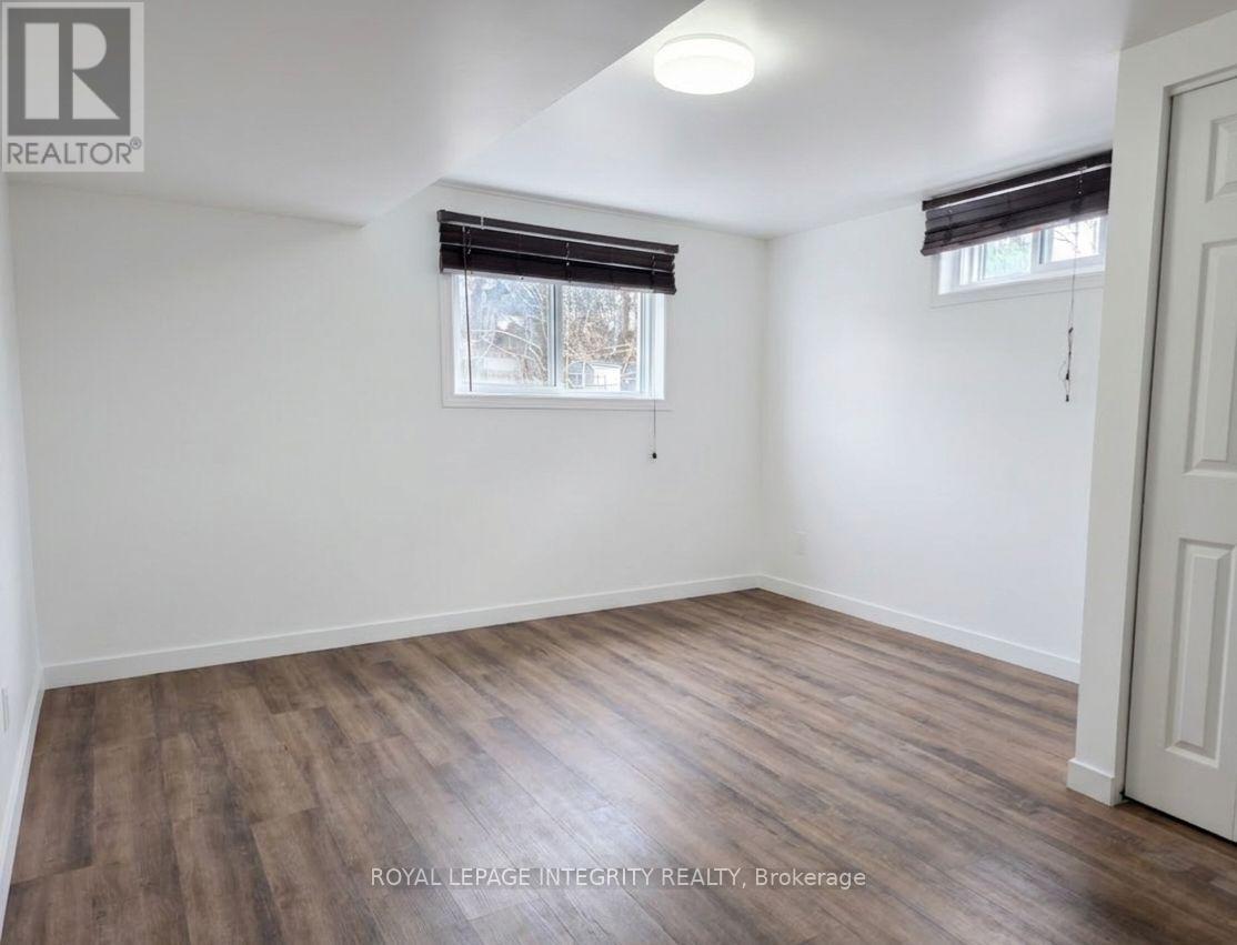 176 Oakridge Boulevard