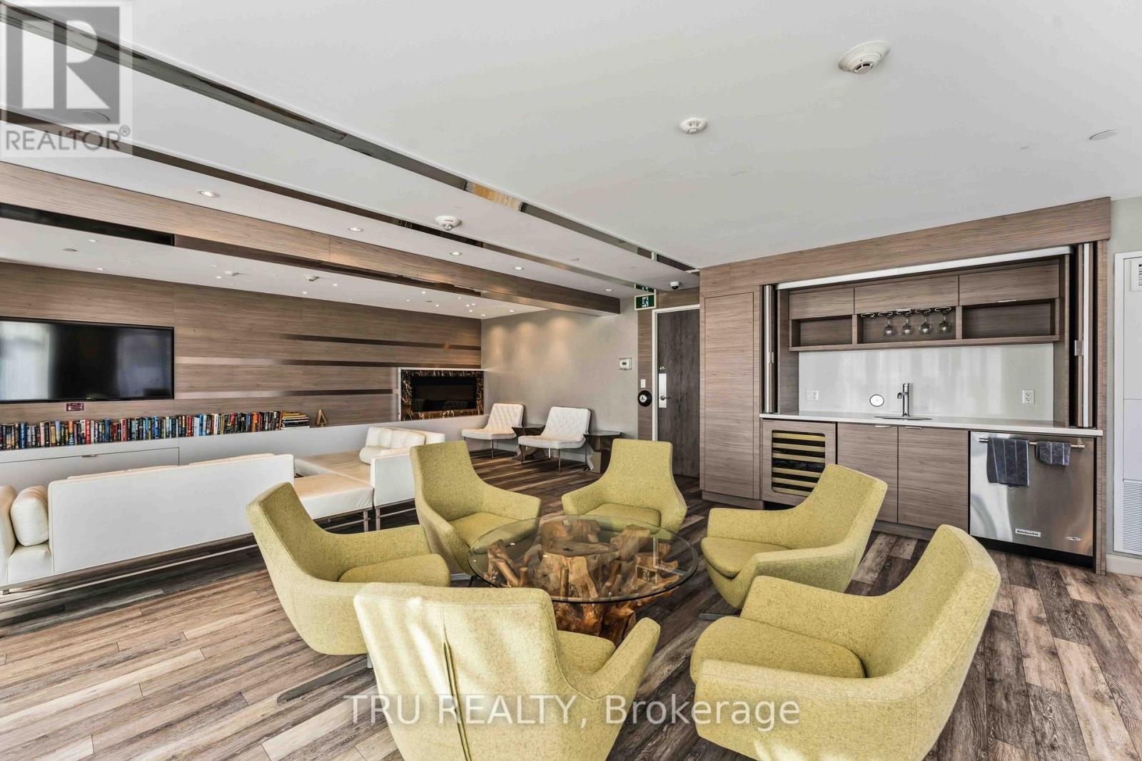 1907 - 485 Richmond Road