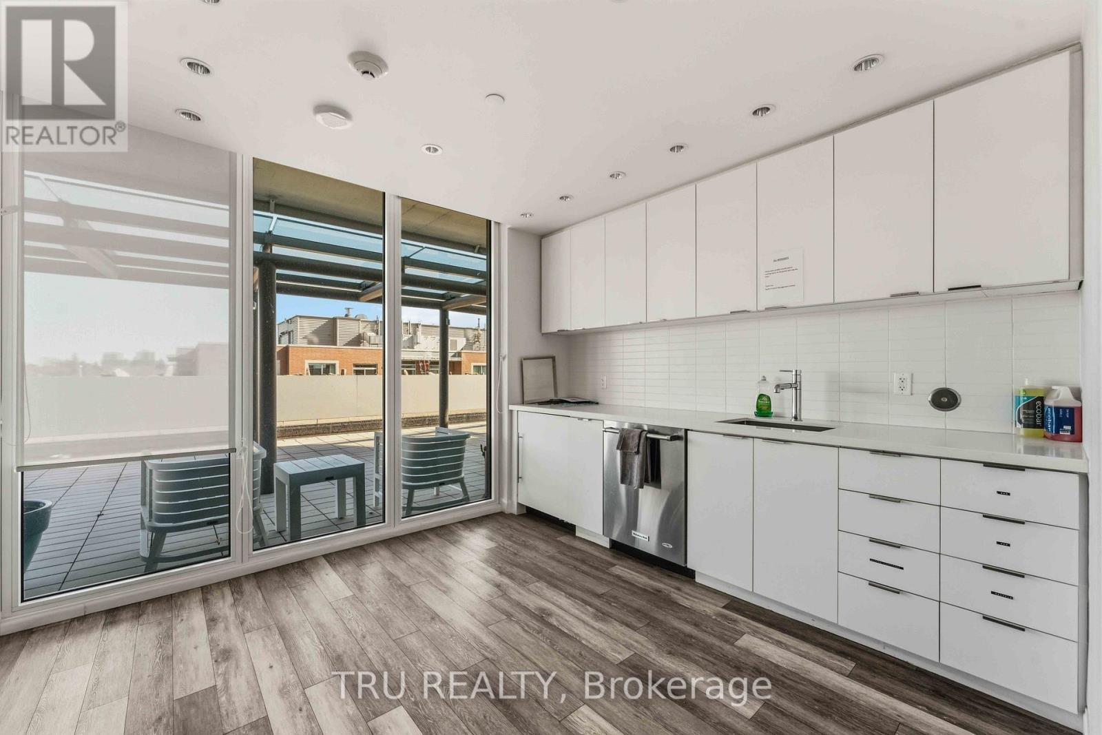 1907 - 485 Richmond Road