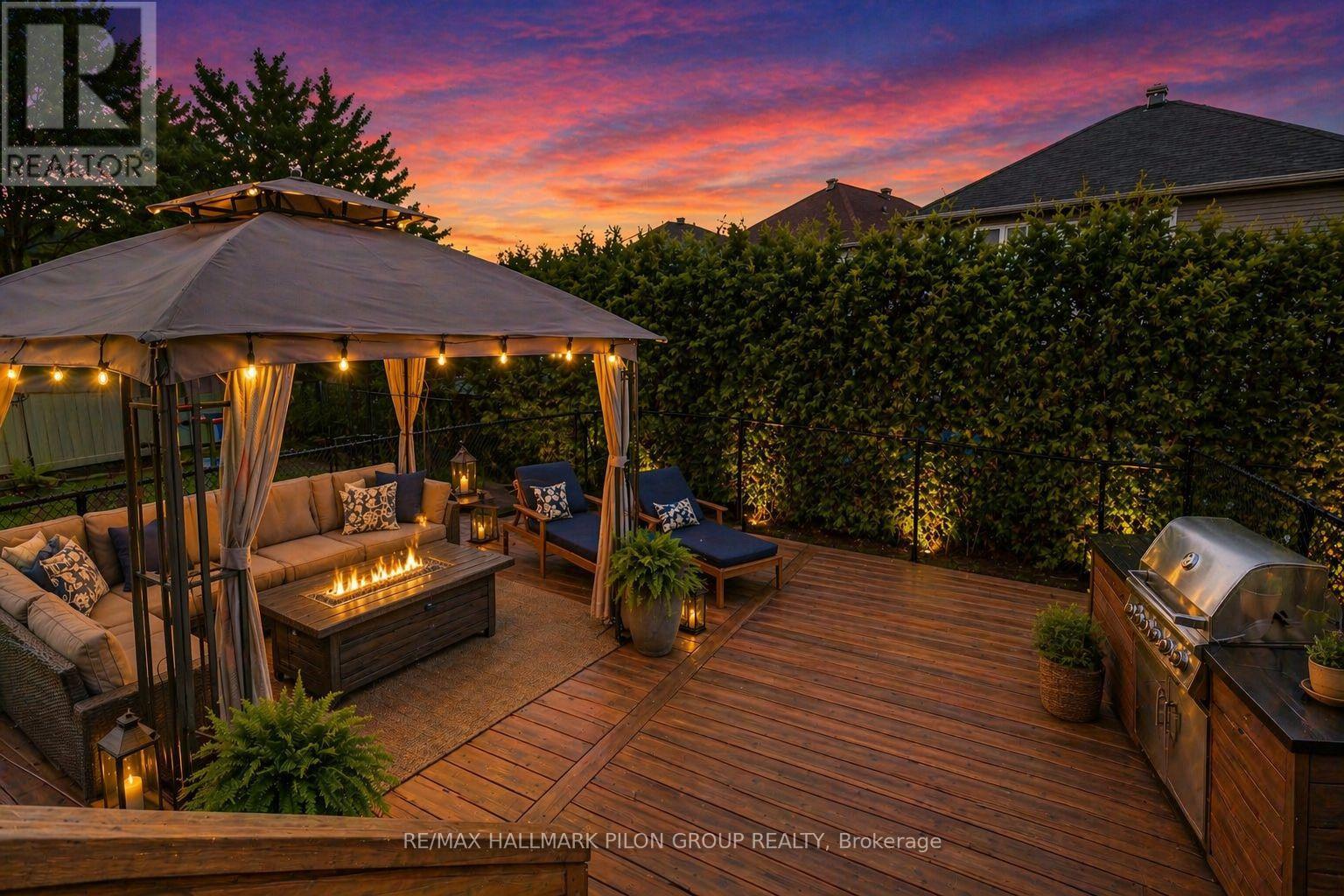 218 Rolling Meadow Crescent