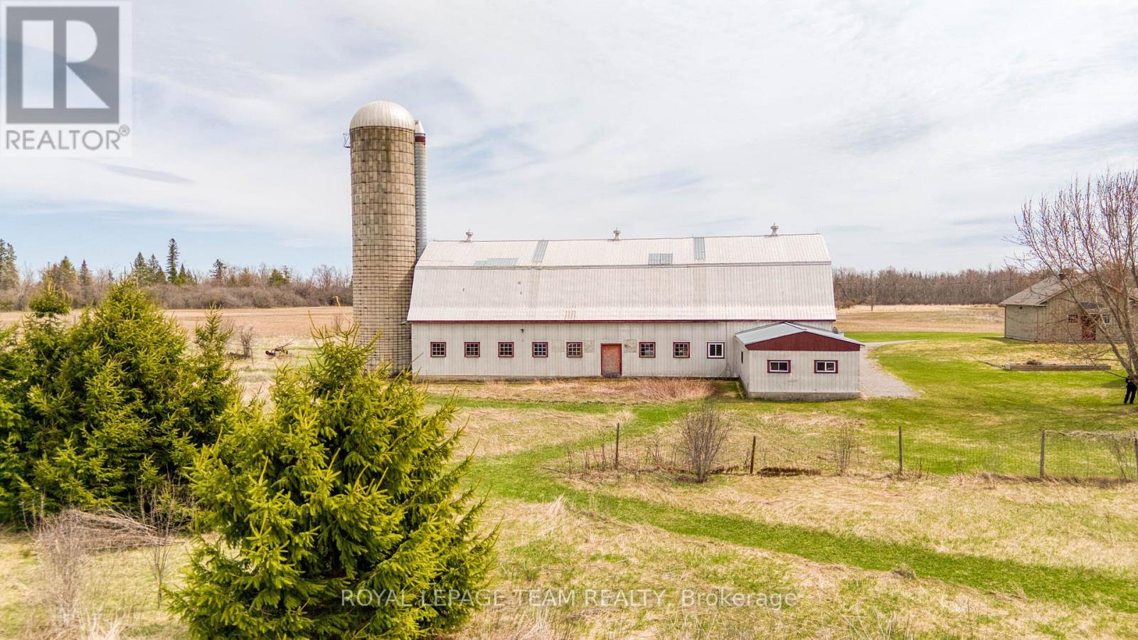 1202 Ramsay Concession 8 Road