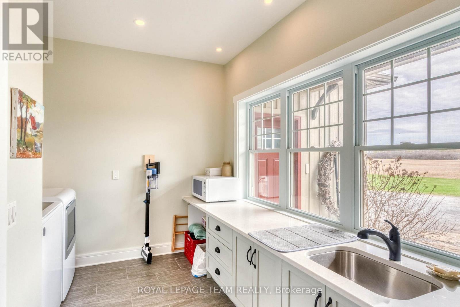 1202 Ramsay Concession 8 Road