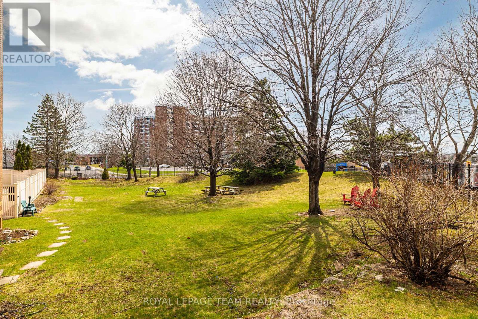 701 - 1356 Meadowlands Drive E