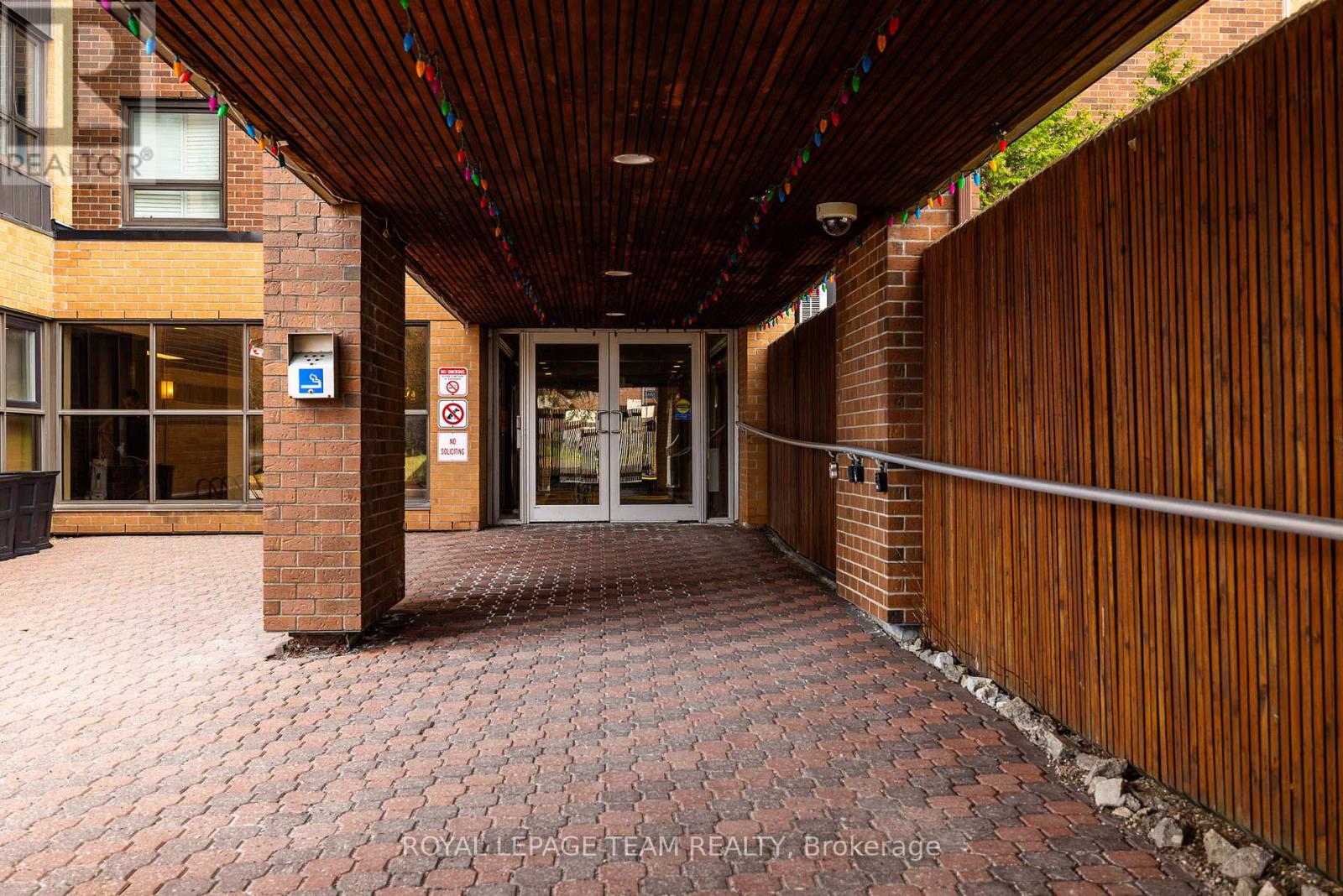 701 - 1356 Meadowlands Drive E