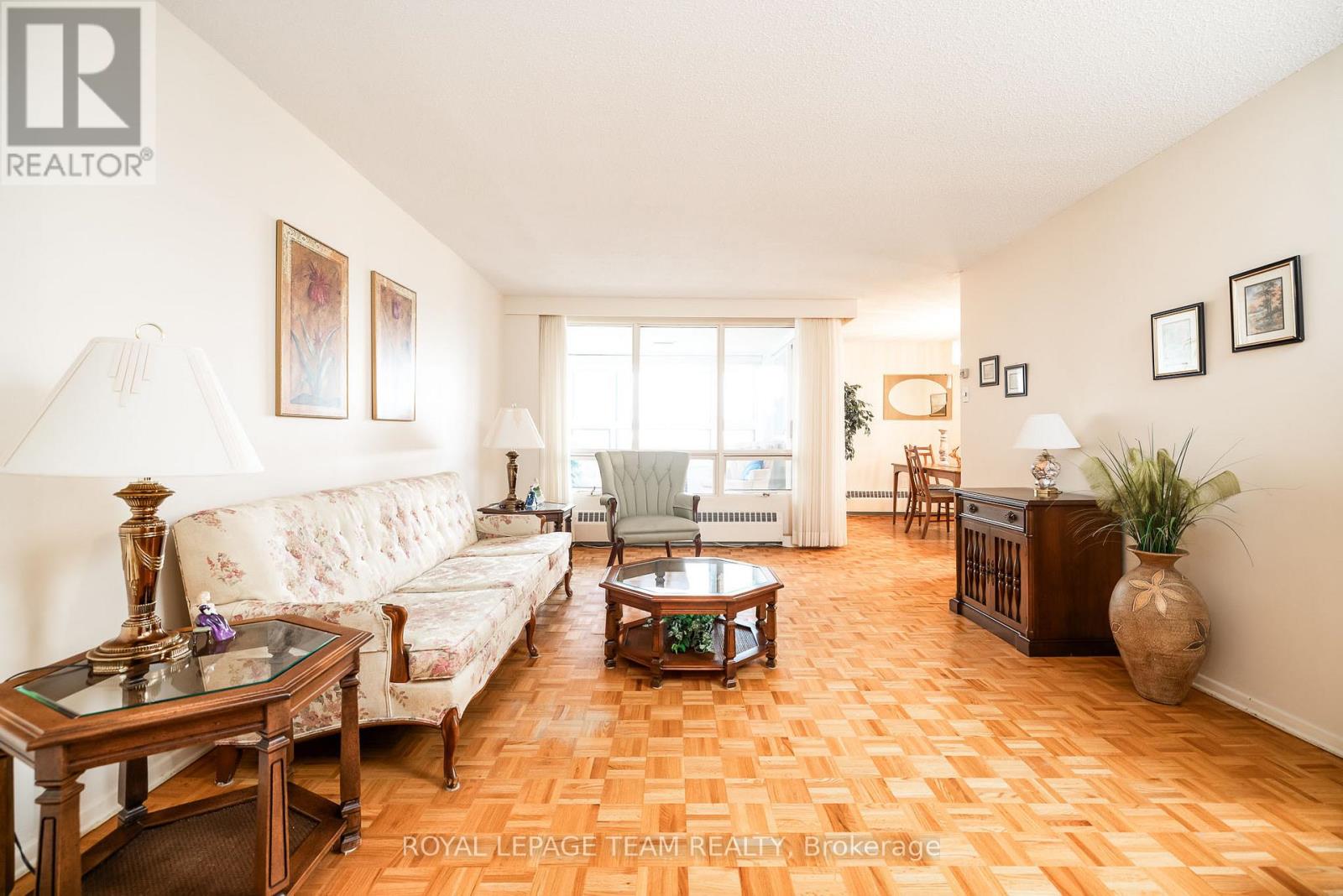 701 - 1356 Meadowlands Drive E