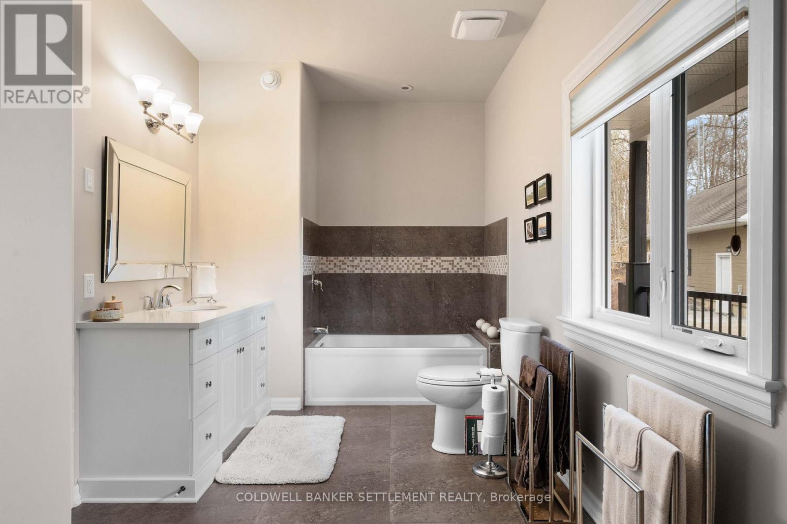 3124 Mcdonald's Corners Road Road